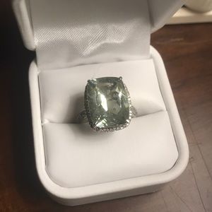 Silver gemstone ring